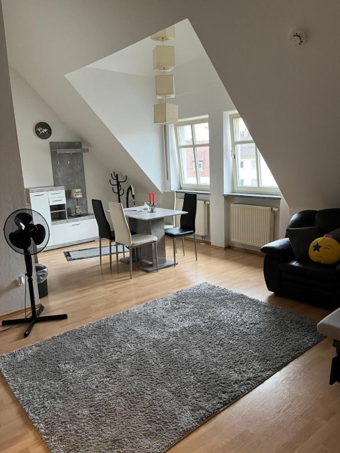 Zimmer Zum Vermieten Direkt An Der Donau Und Am Schloss Neuburg an Der Donau Exteriör bild